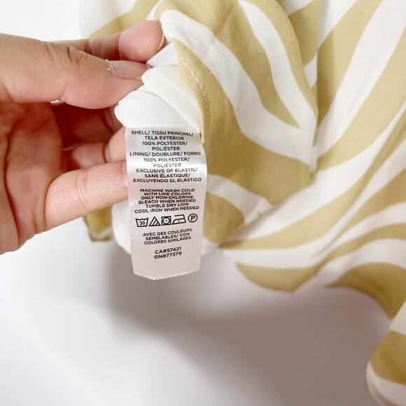 New Ann Taylor Medium Cream Tan Zebra Print Ruffle Smocked Neck Sleeveless Top - Picture 9 of 12